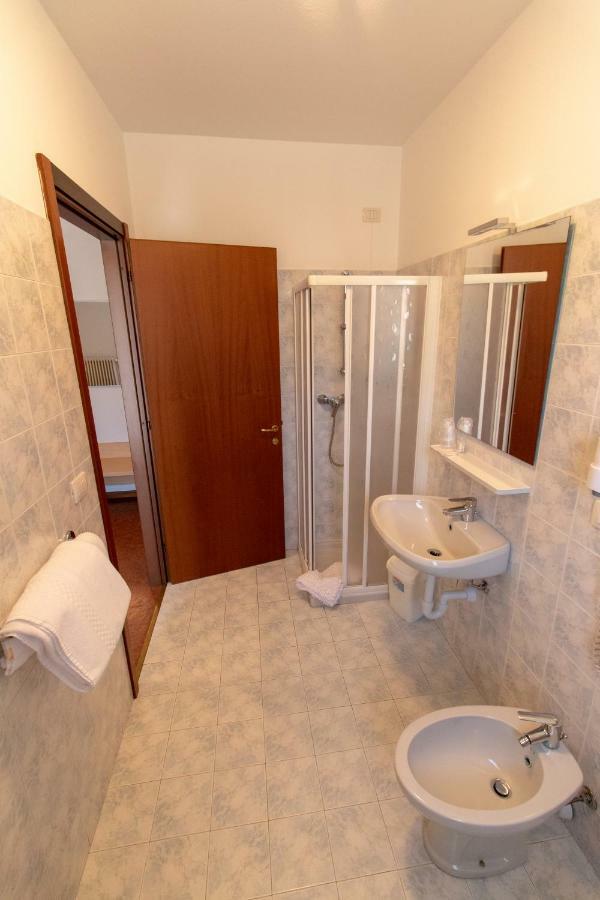 Hotel Del Boschetto Poggiridenti Eksteriør billede