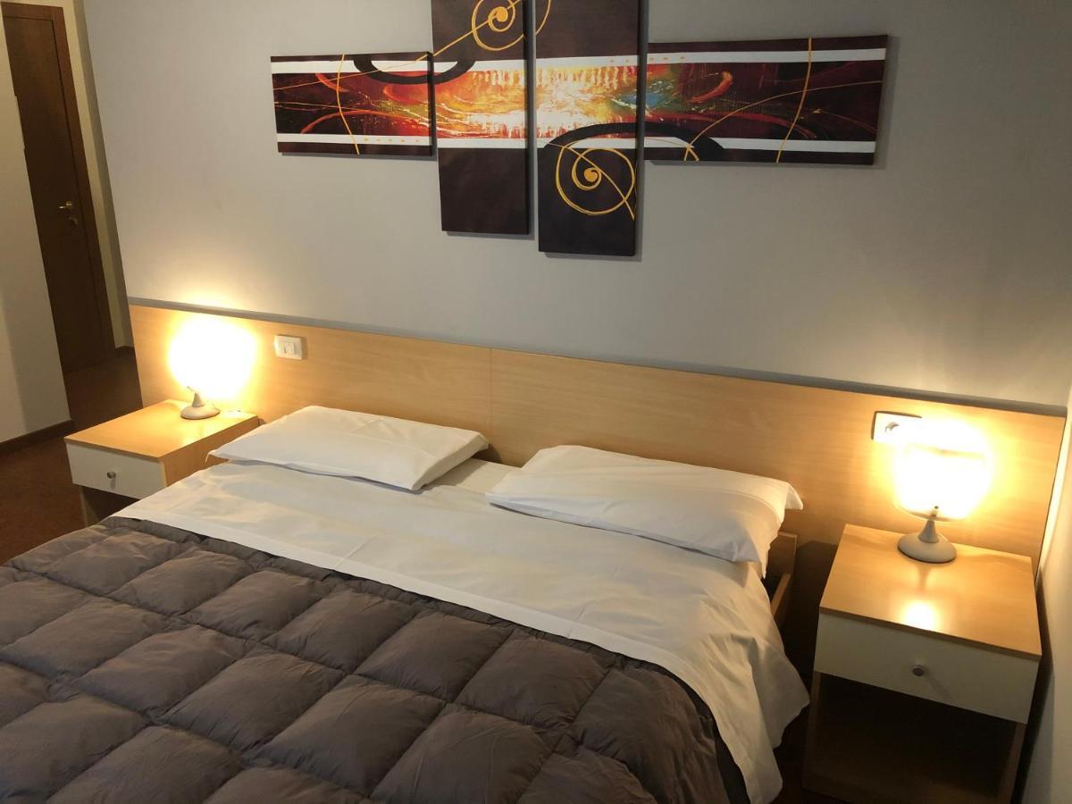 Hotel Del Boschetto Poggiridenti Eksteriør billede